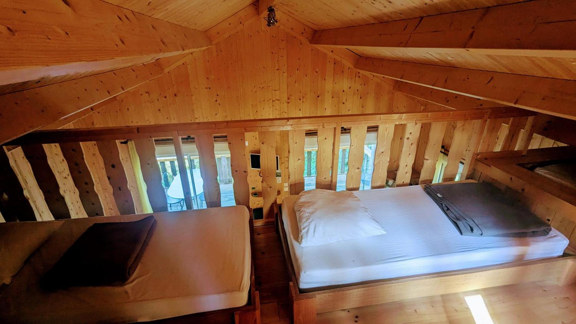 Cabanes Et Lodges Du Belvedere Serrieres-sur-Ain Eksteriør bilde