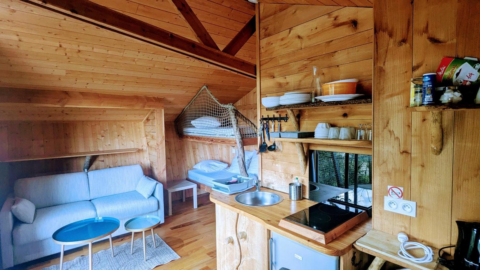 Cabanes Et Lodges Du Belvedere Serrieres-sur-Ain Eksteriør bilde