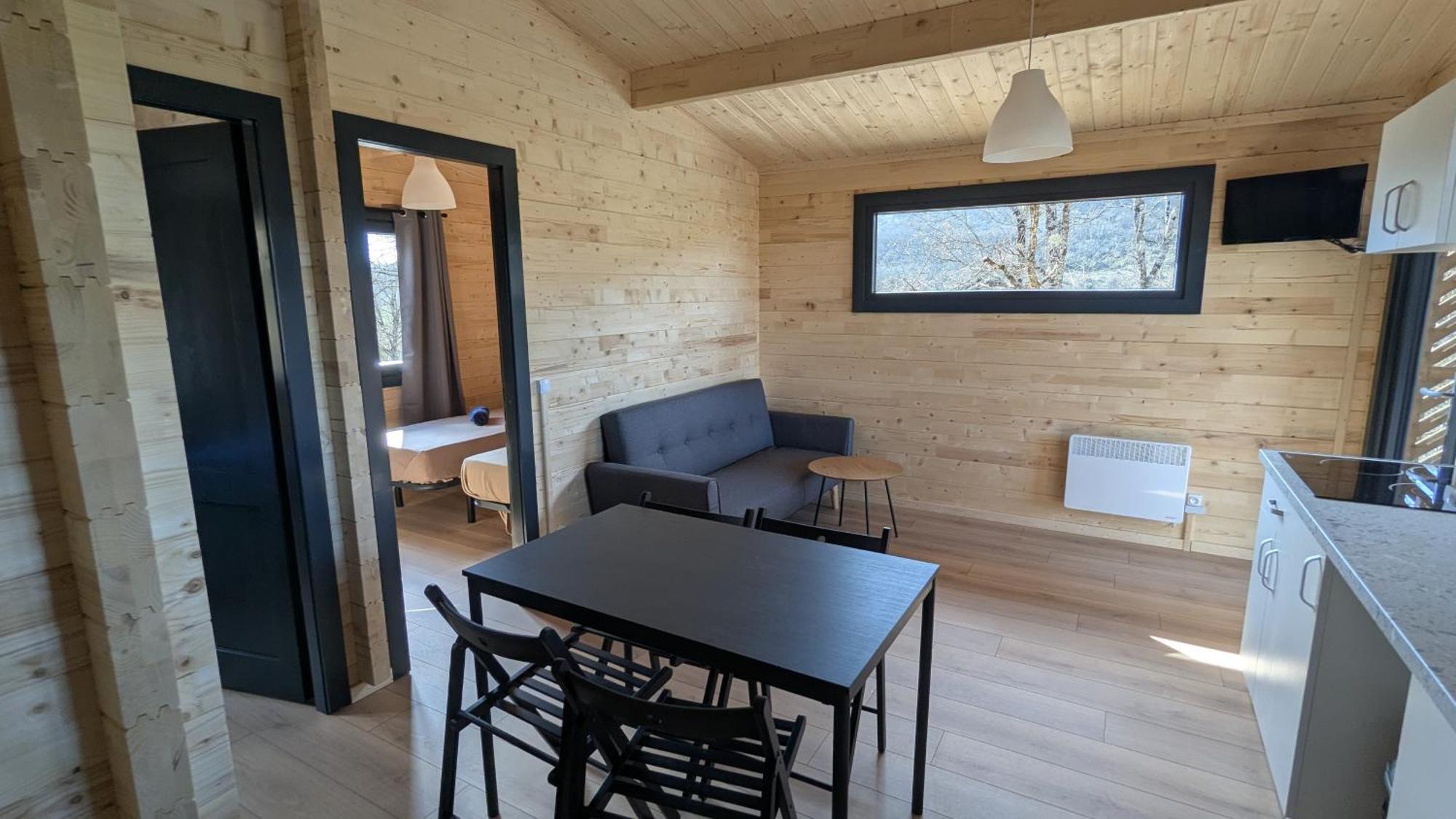 Cabanes Et Lodges Du Belvedere Serrieres-sur-Ain Eksteriør bilde