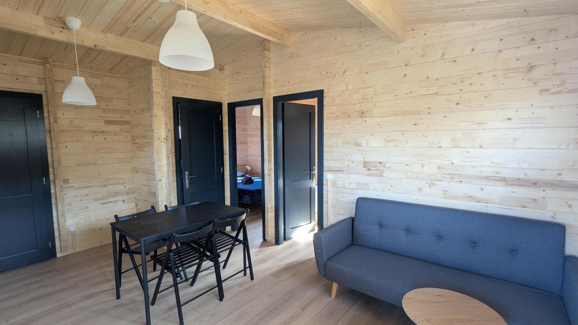 Cabanes Et Lodges Du Belvedere Serrieres-sur-Ain Eksteriør bilde
