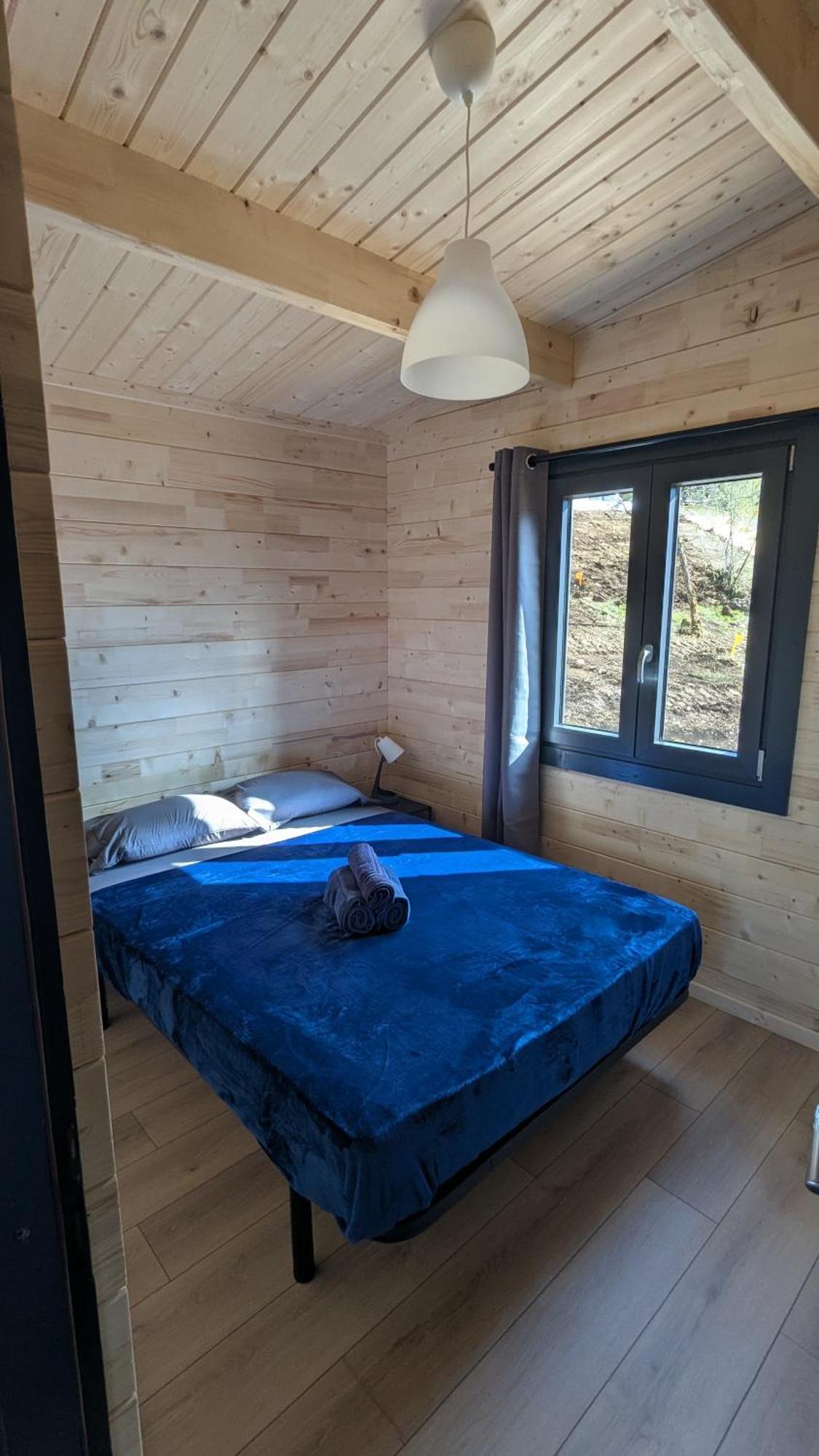 Cabanes Et Lodges Du Belvedere Serrieres-sur-Ain Eksteriør bilde