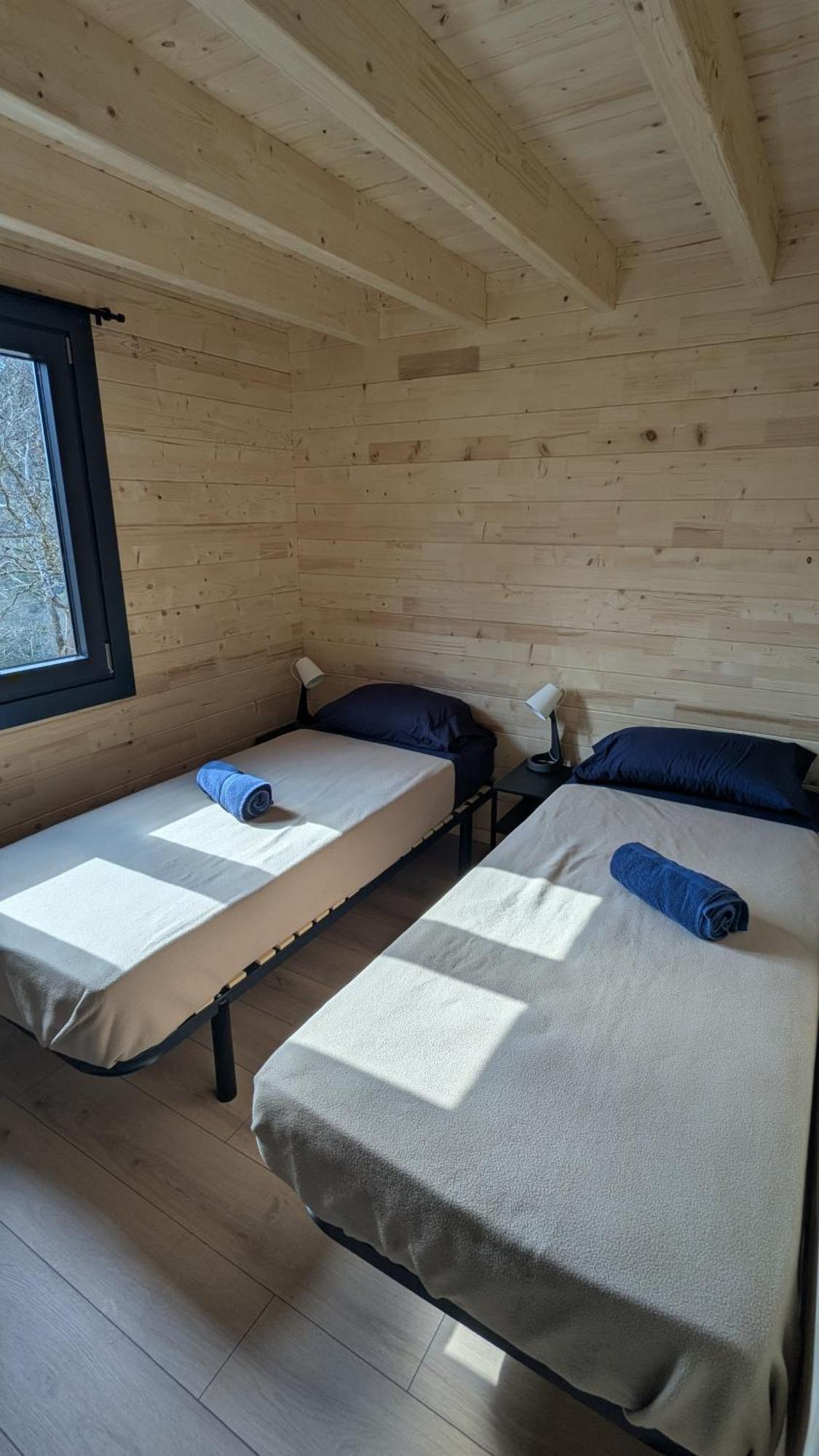 Cabanes Et Lodges Du Belvedere Serrieres-sur-Ain Eksteriør bilde