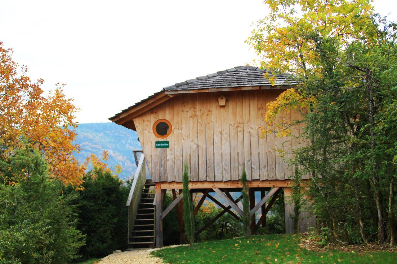 Cabanes Et Lodges Du Belvedere Serrieres-sur-Ain Eksteriør bilde